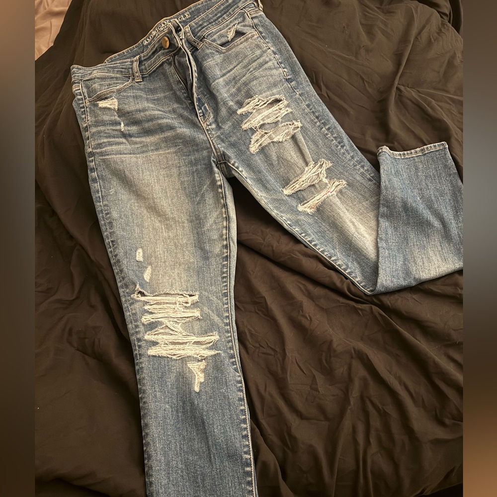 Trendy Distressed Boyfriend Women’s Jeans in Blue